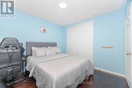 5261 River Forest Court, Mississauga, ON - Indoor Photo Showing Bedroom