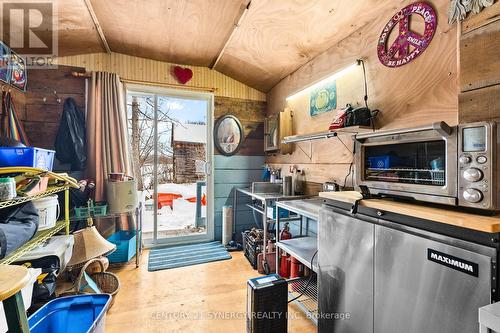 1104 County Road 16 Road, Merrickville-Wolford, ON - Indoor Photo Showing Other Room