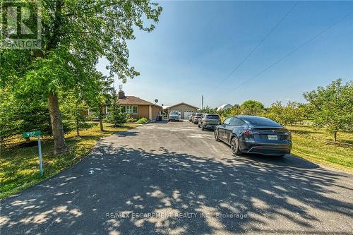 982 Highland Road E, Hamilton, ON - Outdoor