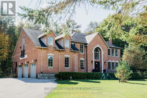 8 GREENVALLEY CIRCLE  Whitchurch-Stouffville, ON L4A 2L4