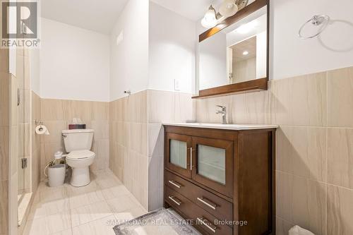 2492 Erin Centre Boulevard, Mississauga, ON - Indoor Photo Showing Bathroom