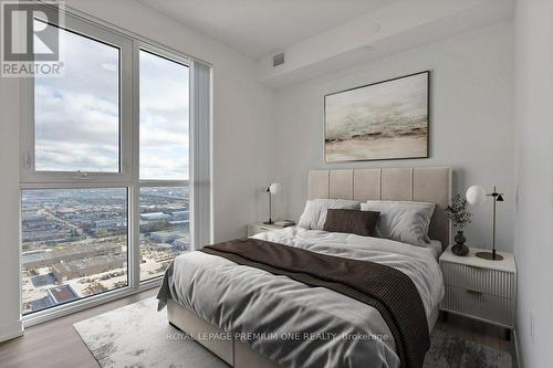 4010 - 28 Interchange Way, Vaughan, ON - Indoor Photo Showing Bedroom