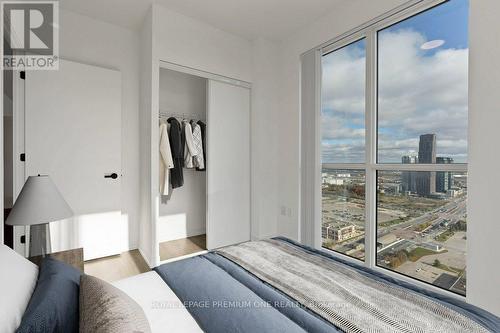 4010 - 28 Interchange Way, Vaughan, ON - Indoor Photo Showing Bedroom