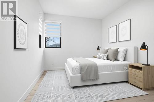 427 Pine Cove Road, Burlington, ON - Indoor Photo Showing Bedroom