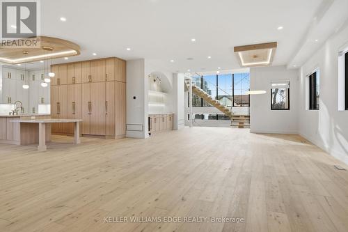 427 Pine Cove Road, Burlington, ON - Indoor Photo Showing Other Room