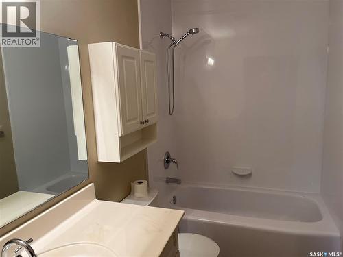 149 Walden Crescent, Regina, SK - Indoor Photo Showing Bathroom
