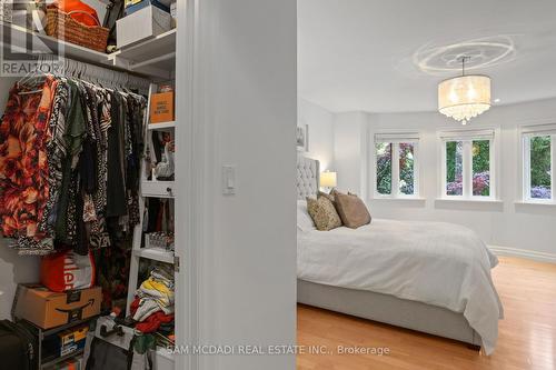 1382 Aldo Drive, Mississauga, ON - Indoor Photo Showing Bedroom