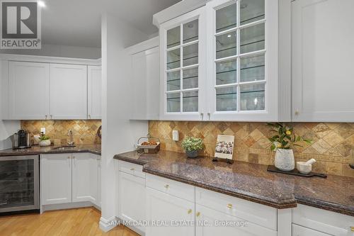 1382 Aldo Drive, Mississauga, ON - Indoor Photo Showing Kitchen