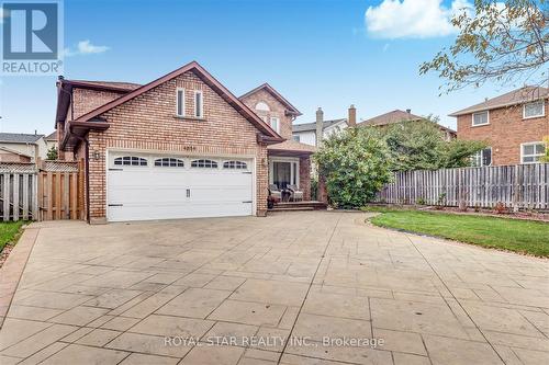 4234 HAZINEH COURT  Mississauga, ON L5B 3N5