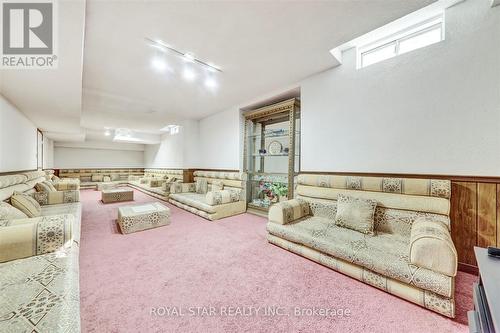 4234 Hazineh Court, Mississauga, ON - Indoor