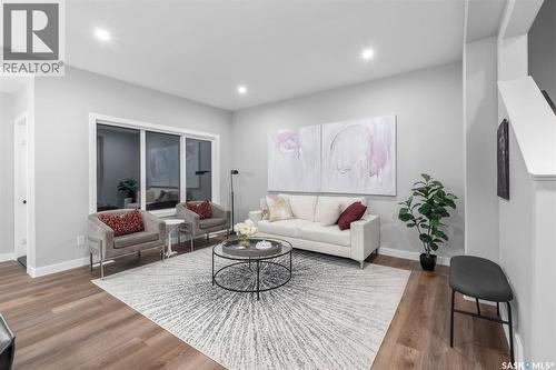 351 Asokan Bend, Saskatoon, SK - Indoor Photo Showing Living Room