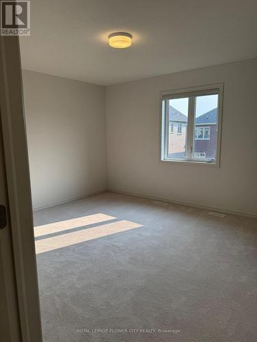 32 Twinleaf Crescent, Adjala-Tosorontio, ON - Indoor Photo Showing Other Room