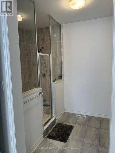 32 Twinleaf Crescent, Adjala-Tosorontio, ON - Indoor Photo Showing Bathroom