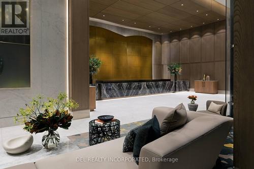 214 - 30 Inn On The Park Drive, Toronto, ON - Indoor Photo Showing Other Room