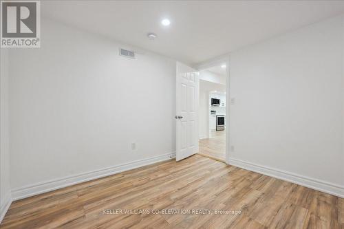 379 Bryant Crescent, Burlington, ON - Indoor Photo Showing Other Room