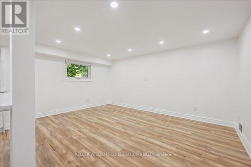 379 Bryant Crescent, Burlington, ON - Indoor Photo Showing Other Room