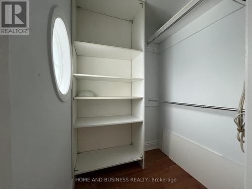 7132 Harding Crescent, Mississauga, ON - Indoor