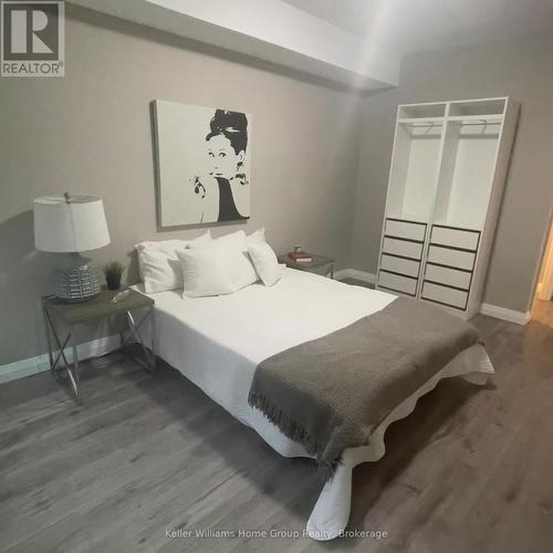 205 - 63 Arthur Street S, Guelph (St. Patrick'S Ward), ON - Indoor Photo Showing Bedroom