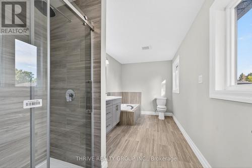 3465 Oriole Circle E, London South (South U), ON - Indoor Photo Showing Bathroom
