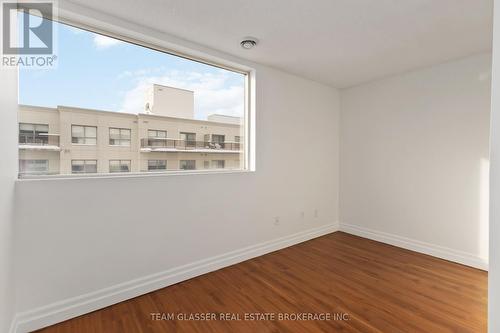 1202 - 675 Richmond Street, London East (East F), ON - Indoor Photo Showing Other Room