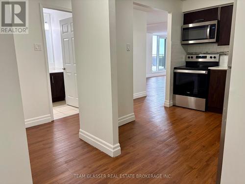 1505 - 675 Richmond Street, London East (East F), ON - Indoor