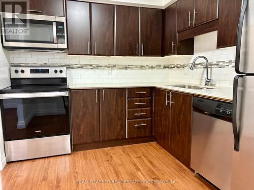 1505 - 675 Richmond Street, London East (East F), ON - Indoor Photo Showing Kitchen With Stainless Steel Kitchen With Double Sink With Upgraded Kitchen