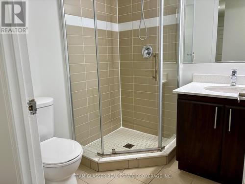 1505 - 675 Richmond Street, London East (East F), ON - Indoor Photo Showing Bathroom