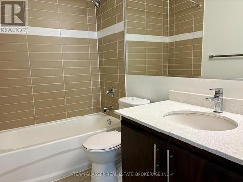 1505 - 675 Richmond Street, London East (East F), ON - Indoor Photo Showing Bathroom