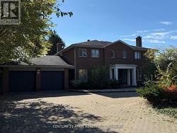 15 OLD COLONY ROAD  Toronto, ON M2L 2J7