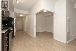 401 - 832 BAY STREET  Toronto, ON M5S 1Z6