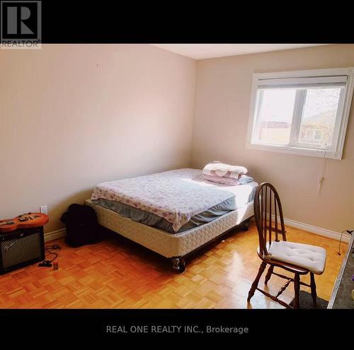 5672 Shillington Drive, Mississauga, ON - Indoor Photo Showing Bedroom
