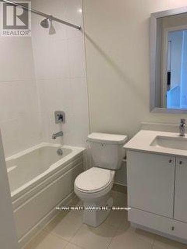 2219 - 35 Watergarden Drive, Mississauga, ON - Indoor Photo Showing Bathroom