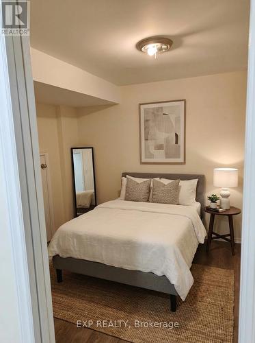 5919 Tampico Way, Mississauga, ON - Indoor Photo Showing Bedroom