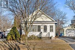 38 MYRTLE STREET  Kingsville, ON N9Y 1M3