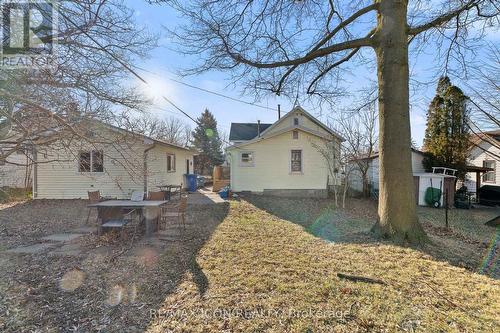 38 Myrtle Street, Kingsville, ON - Outdoor