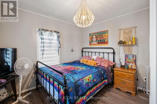38 Myrtle Street, Kingsville, ON - Indoor Photo Showing Bedroom