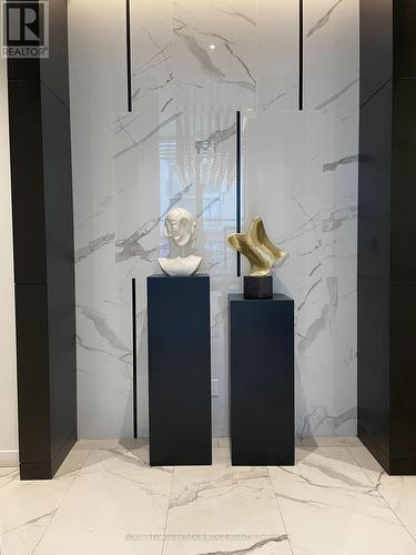 3805 - 82 Dalhousie Street, Toronto, ON - Indoor