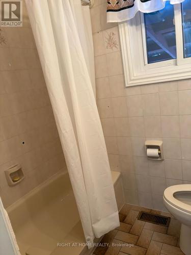 1987 Cochrane Street, Ottawa, ON - Indoor Photo Showing Bathroom