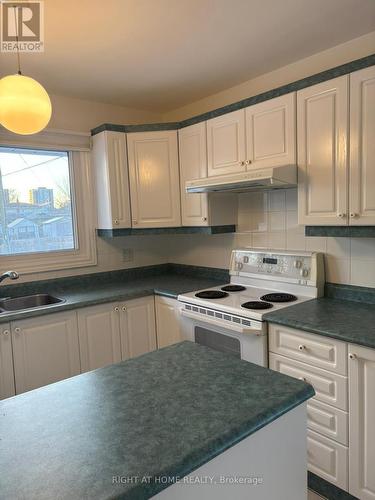 1987 Cochrane Street, Ottawa, ON - Indoor Photo Showing Kitchen