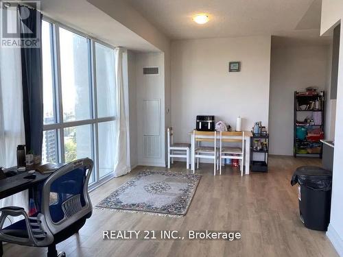 1904 - 20 Meadowglen Place, Toronto, ON - Indoor