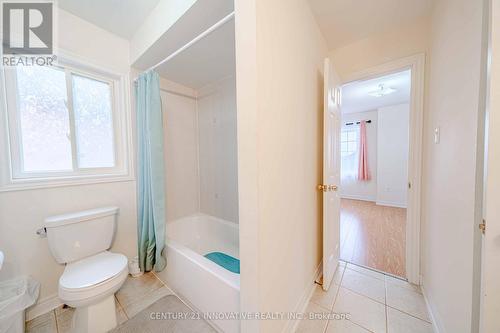 50 Everingham Circle, Brampton, ON - Indoor Photo Showing Bathroom