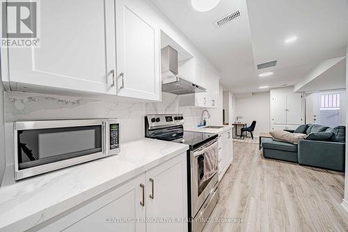 50 Everingham Circle, Brampton, ON - Indoor Photo Showing Kitchen