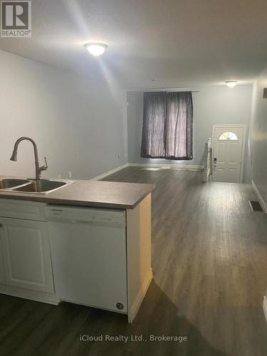 122 Marlborough Street, Brantford, ON - Indoor