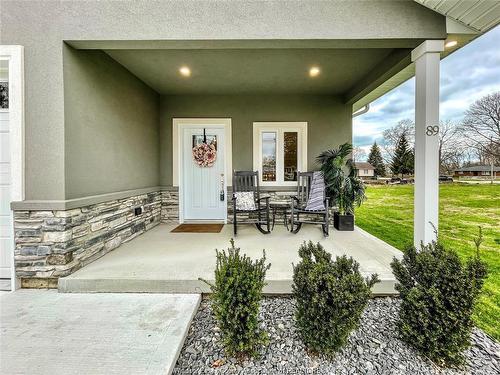 Upper Unit-89 Draper, Harrow, ON 