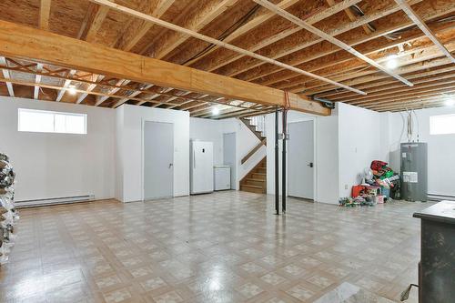 Salle familiale - 6590 Route 125, Rawdon, QC - Indoor Photo Showing Basement