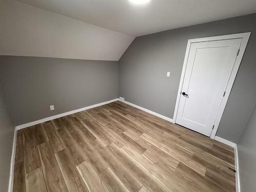 1322 Georgina Avenue, Thunder Bay, ON - Indoor Photo Showing Other Room