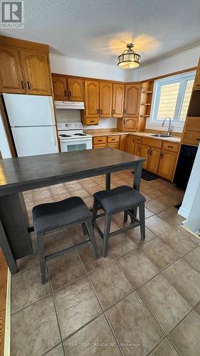 365 Seventh Street E, Cochrane, ON - Indoor