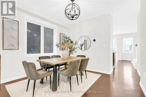 1344 Rose Way, Milton, ON - Indoor Photo Showing Dining Room