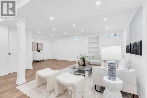 1344 Rose Way, Milton, ON - Indoor Photo Showing Living Room