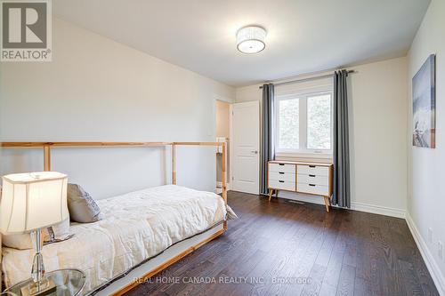 1690 Carrington Road, Mississauga, ON - Indoor Photo Showing Bedroom